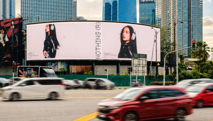 bukit bintang berubah wajah - ilustrasi berita Bukit Bintang berubah wajah, kampanye Nothing tampilkan Charli XCX di…