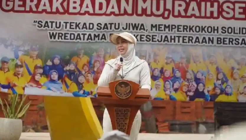 jalan sehat pwri - ilustrasi berita 400 Peserta Meriahkan Jalan Sehat PWRI Kota Mojokerto, Ning Ita Ajak Lansia Tetap…