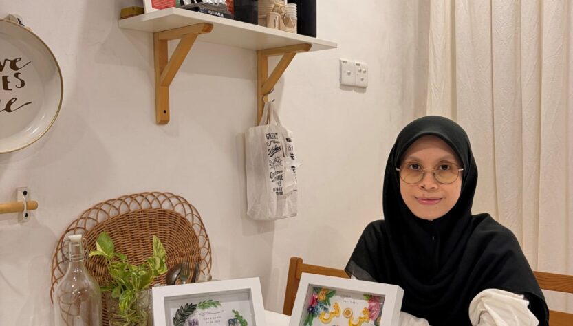 sentuhan nik - ilustrasi berita Sentuhan Nik Ubah Kertas Jadi Karya Penuh Makna