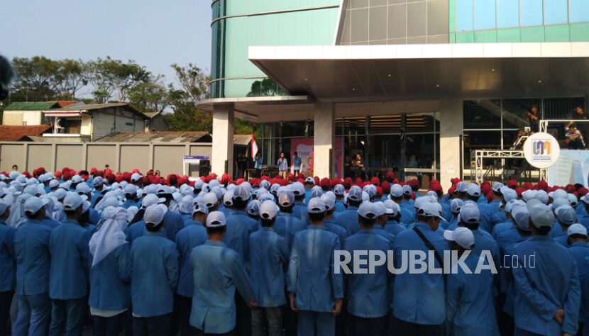 serasi unm - ilustrasi berita SERASI UNM 2026 Siap Bakar Semangat Maba, Alumni Sukses Hadir Jadi Sumber Inspirasi