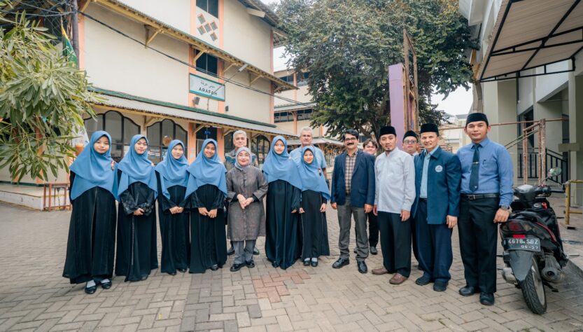 gihes 2026 - ilustrasi berita Delegasi Internasional GIHES 2026 Kunjungi Ponpes Darunnajah dan Tinjau Pendidikan…