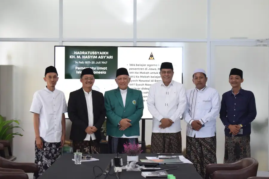 ketum pbnu - ilustrasi berita Gus Kikin Terpilih Jadi Ketum PBNU 2026–2031, Unisda Lamongan Bangga